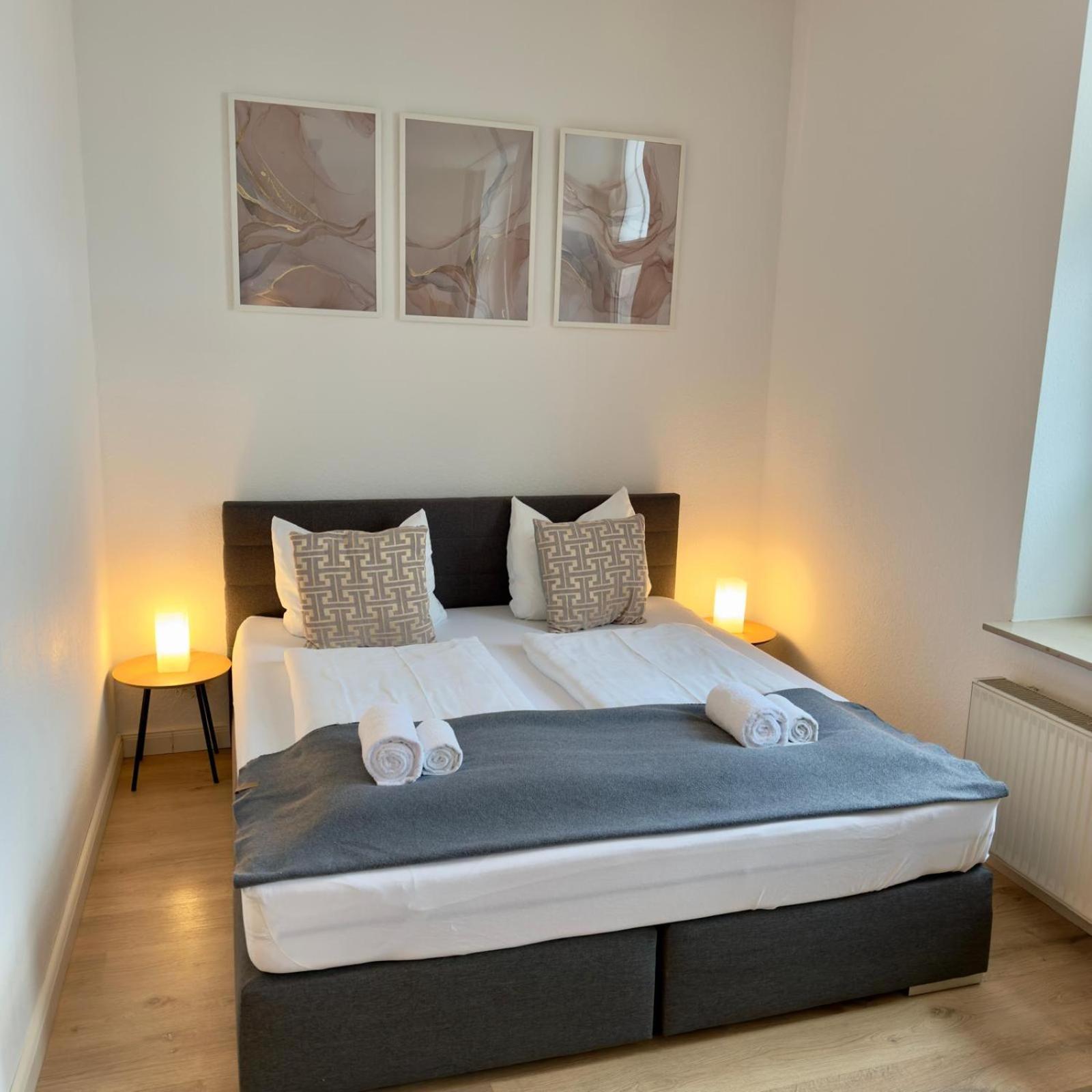 Raha Apartments - Modernes Studio-Apartment - Hbf - Gratis Parkplatz แอร์ฟวร์ท ภายนอก รูปภาพ