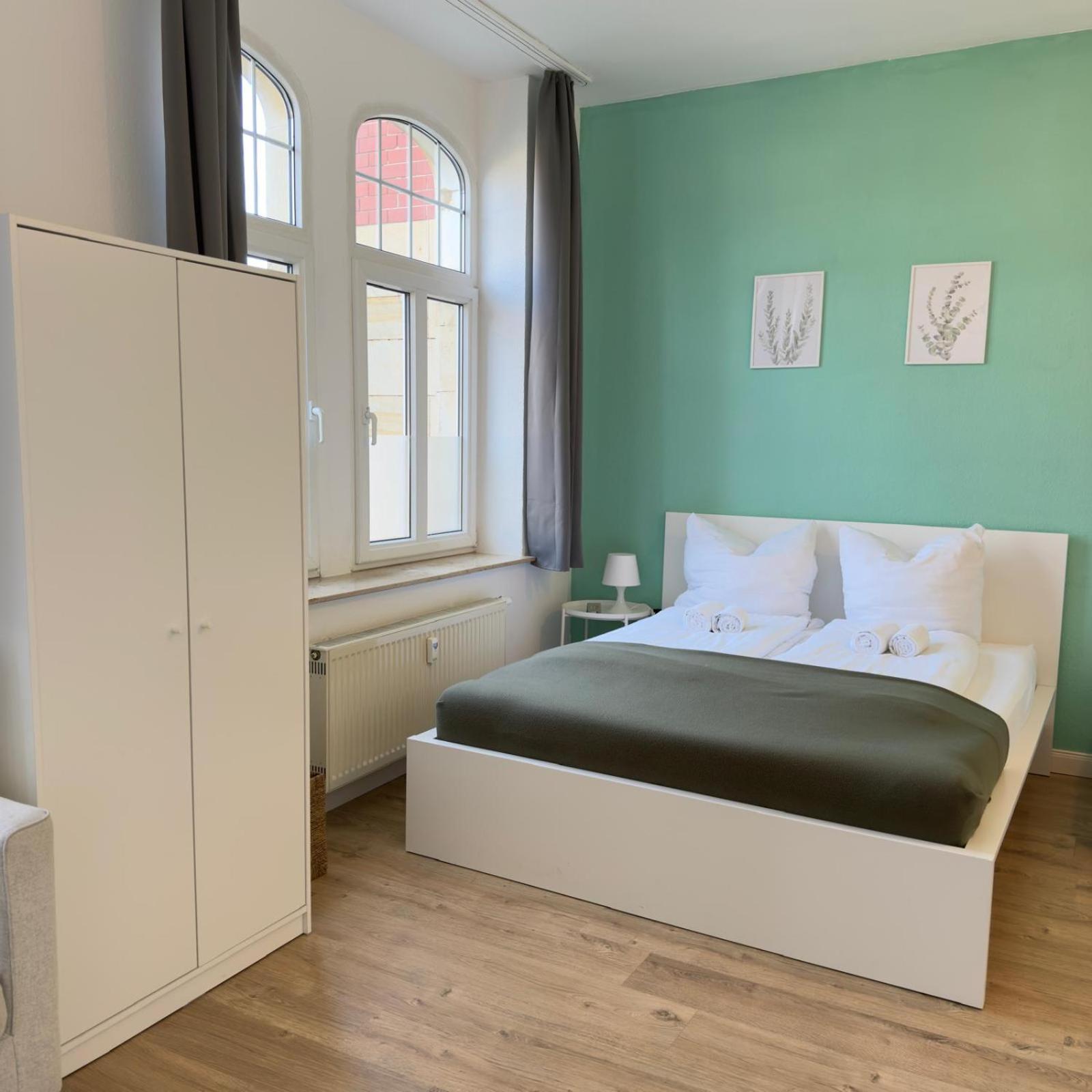 Raha Apartments - Modernes Studio-Apartment - Hbf - Gratis Parkplatz แอร์ฟวร์ท ภายนอก รูปภาพ