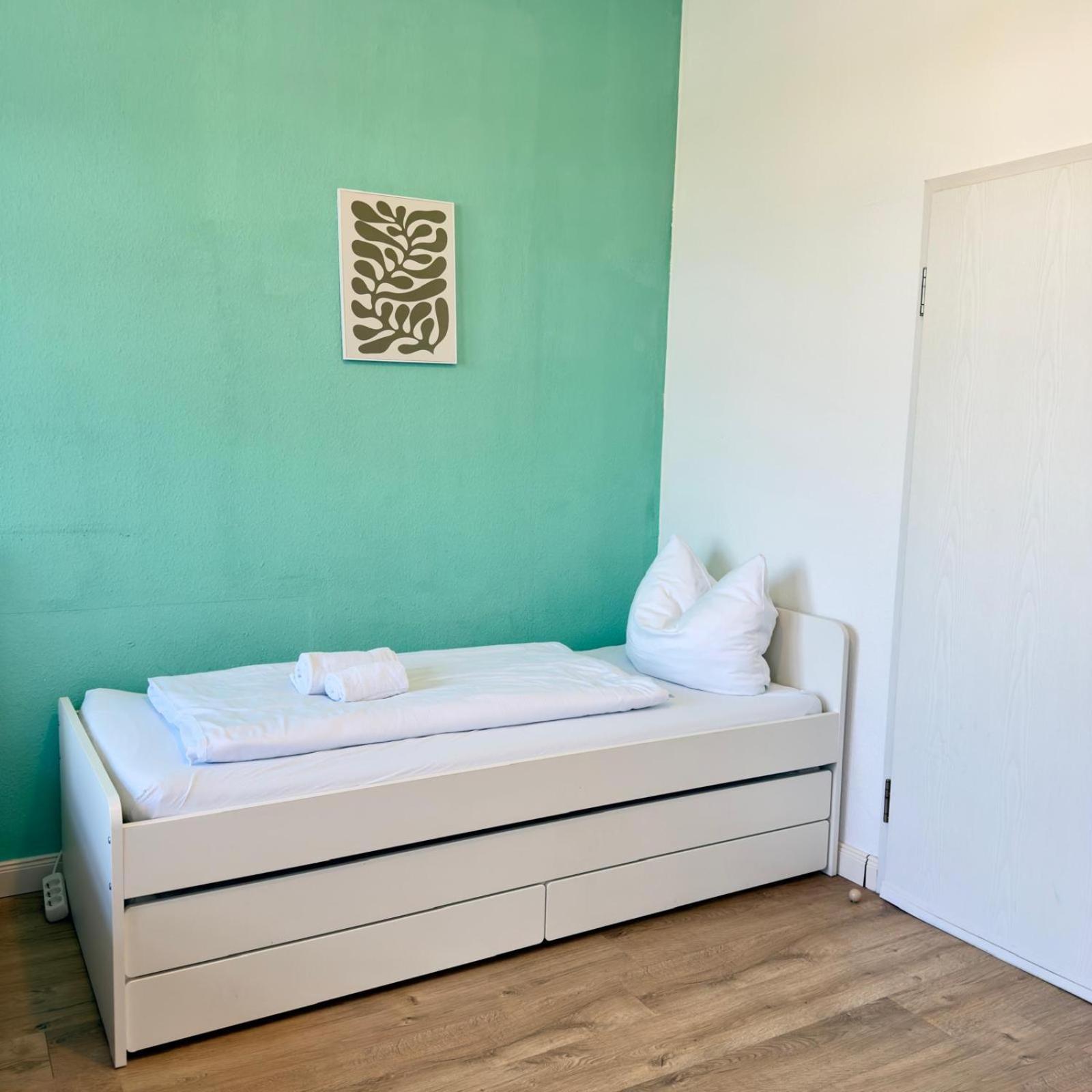 Raha Apartments - Modernes Studio-Apartment - Hbf - Gratis Parkplatz แอร์ฟวร์ท ภายนอก รูปภาพ